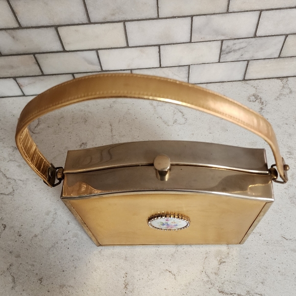 Vintage TYROLEAN NY Rigid Case Box Purse Gold Lame Rhinestone Cameo Roses - Picture 6 of 13